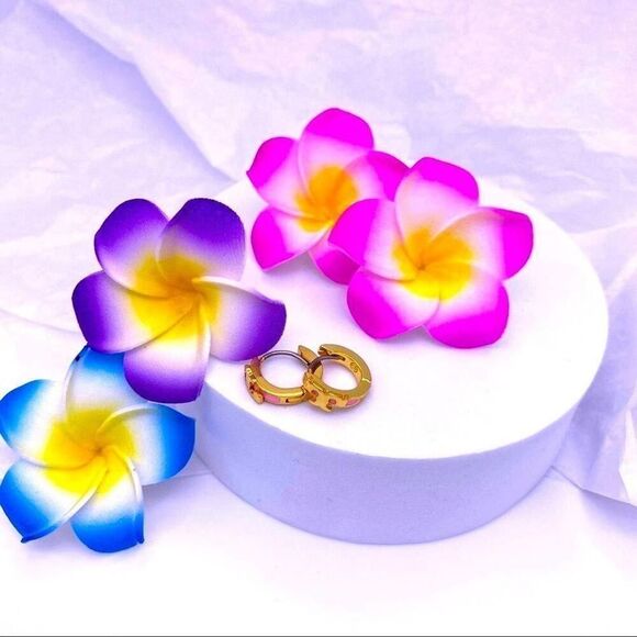 New Tory Burch Gold Logo, Pink Enamel Small Huggie Hoop - Picture 13 of 14